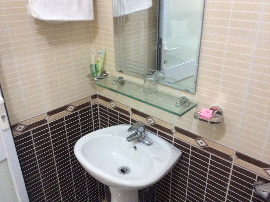 Anh Duong Hotel Thach Loi Habitación foto